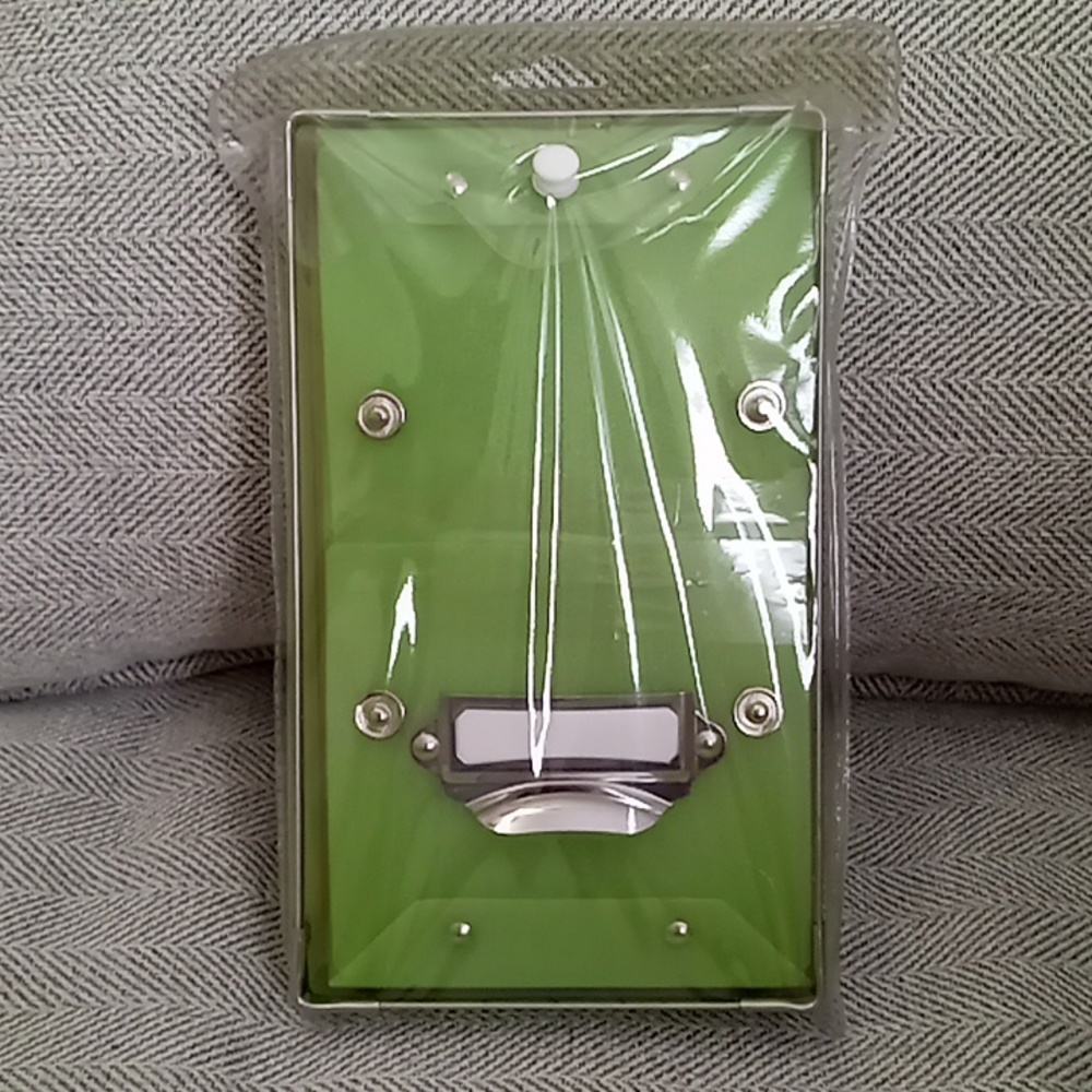 Small storage box for desk, card files, or disks New green storage organizer